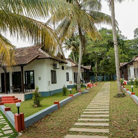 Winterfeel Venice Resort Alappuzha Extérieur photo
